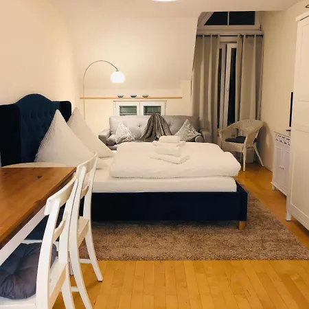 Apartment In Zweiter Seereihe Uberlingen